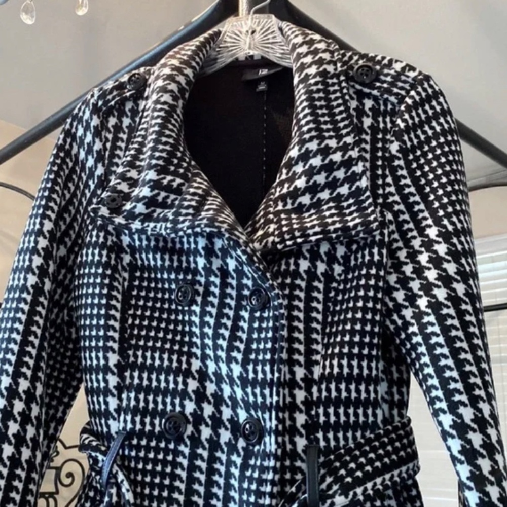 coat - Picture 2 of 7